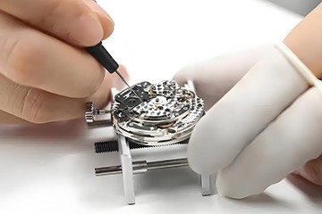 贵阳劳力士机械表为什么总快2-3分钟